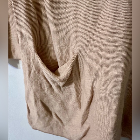 3/$10 Long Sleeve Shirt with Pockets - Picture 3 of 7